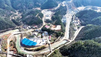 大抓項目、大抓發(fā)展，通山比拼作為奮勇爭先，新型能源產(chǎn)業(yè)蓄勢騰飛